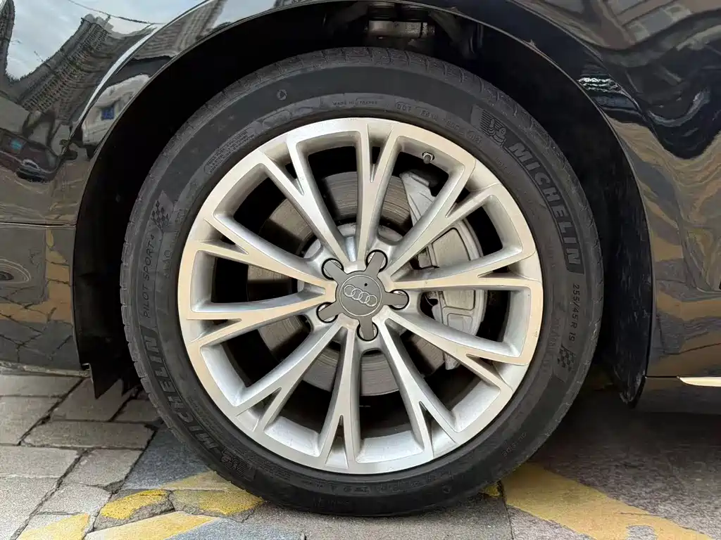 Audi A8 2012 A8L 45 TFSI quattro luxury model купить на сайте DeffCars