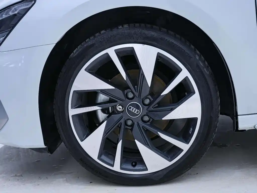 Audi A3 2024 A3L Limousine 35 TFSI Fashionable and Sporty купить на сайте DeffCars