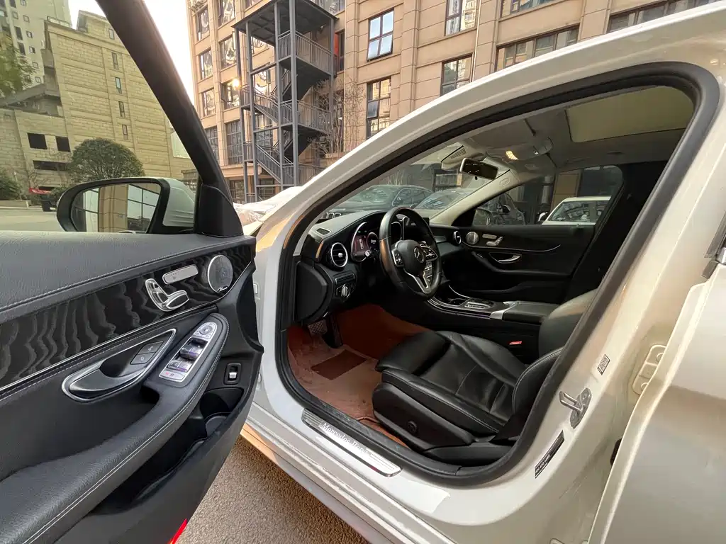 Mercedes-Benz C-Class 2019 C 260 L Sports Edition купить на сайте DeffCars