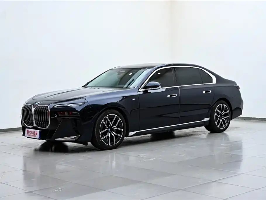 BMW 7 Series 2023 735Li M Sports Package купить на сайте DeffCars