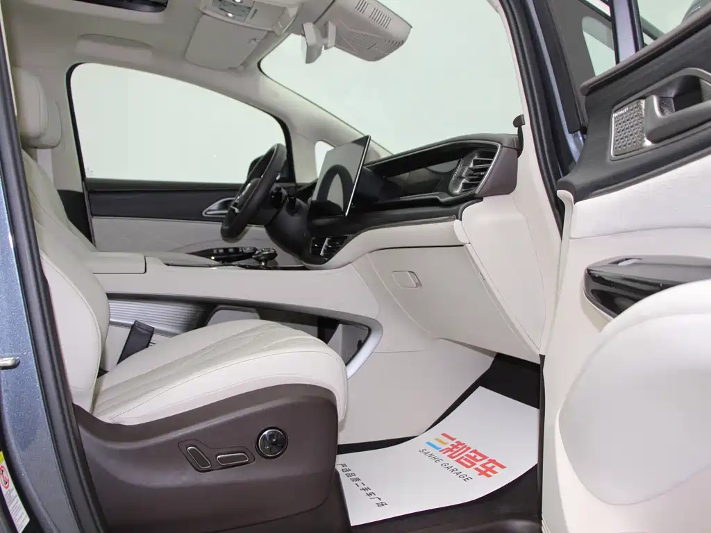 Denza D9 2025 DM-i smart driving version 1020 four-wheel drive flagship model купить на сайте DeffCars