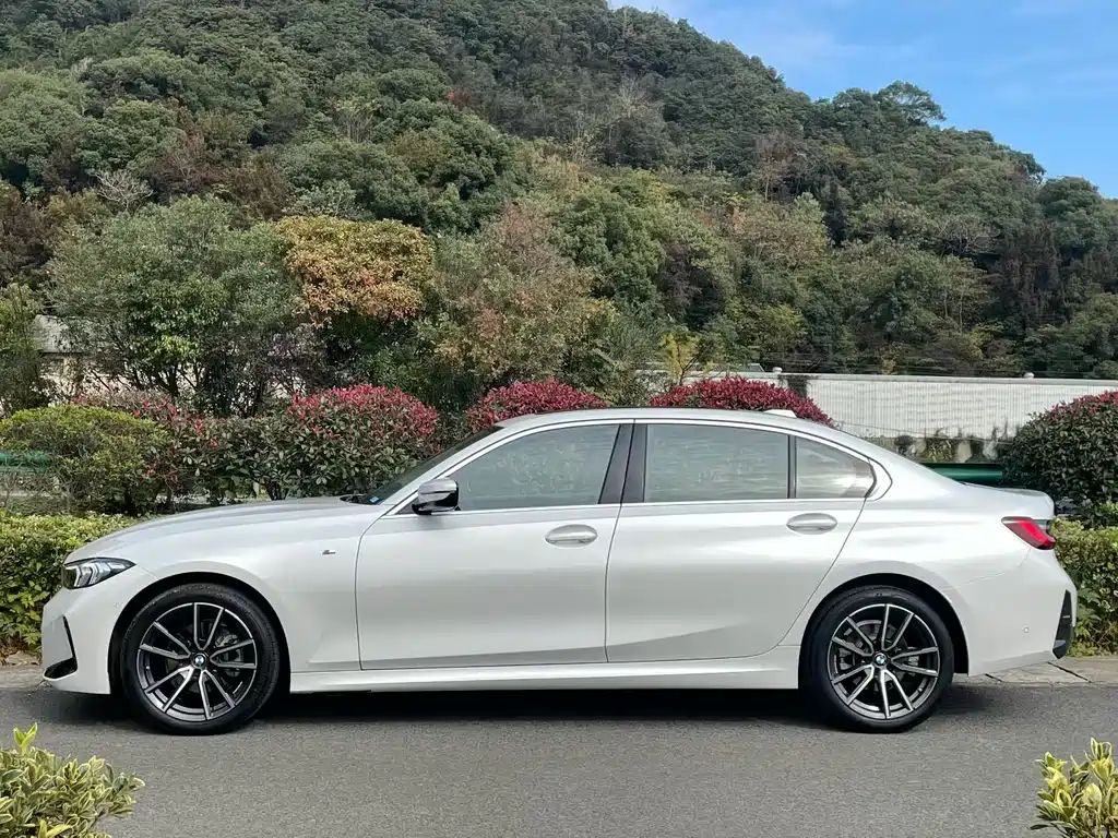 BMW 3 Series 2024 325Li M Sports Package купить на сайте DeffCars