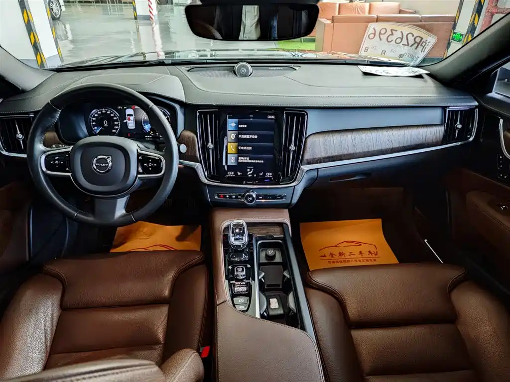 Volvo S90 2021 B5 Zhiyuan Luxury Edition купить на сайте DeffCars
