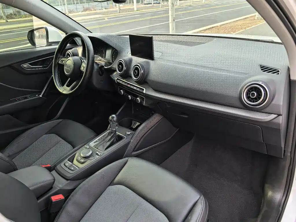 Audi Q2L 2021 35 TFSI fashionable and elegant купить на сайте DeffCars