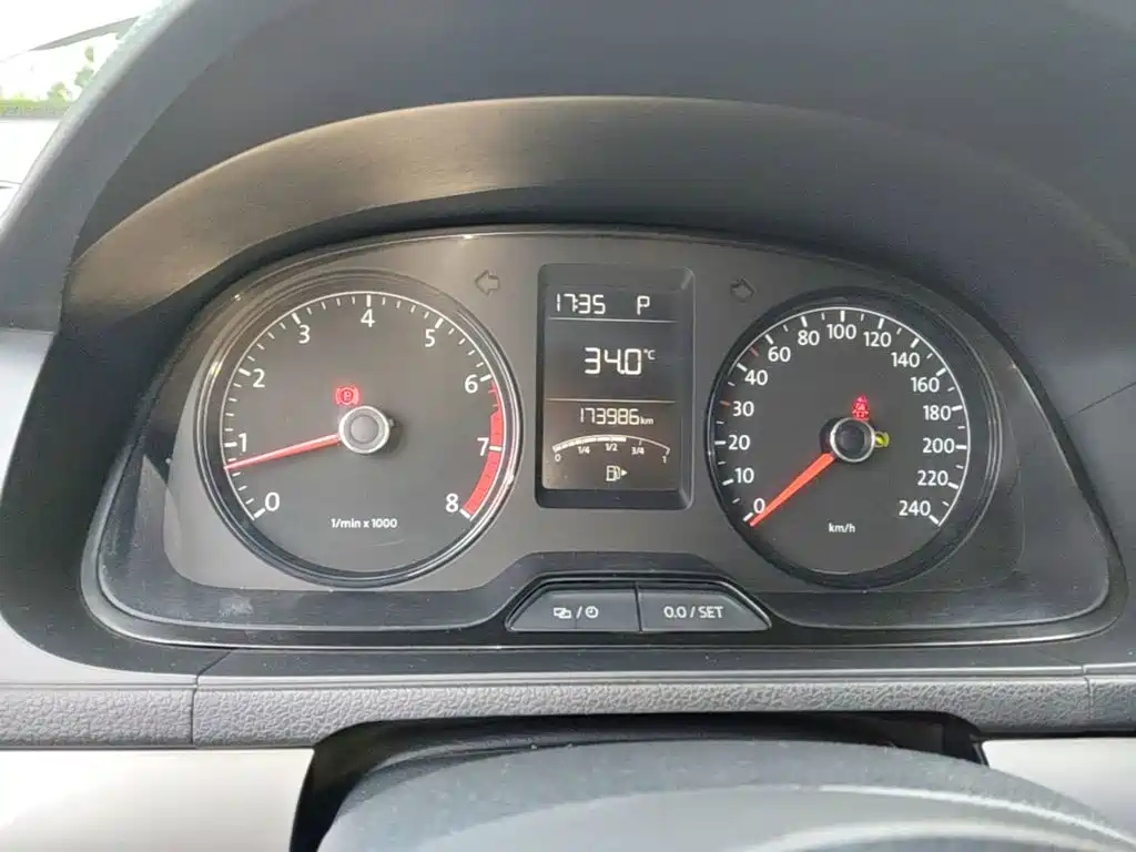 LAVIDA 2013 facelifted classic 1.6L automatic fashion version купить на сайте DeffCars