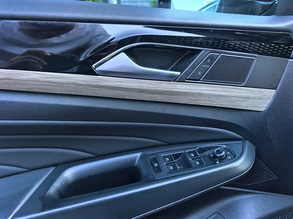 Passat 2019 330TSI Deluxe Edition National VI купить на сайте DeffCars