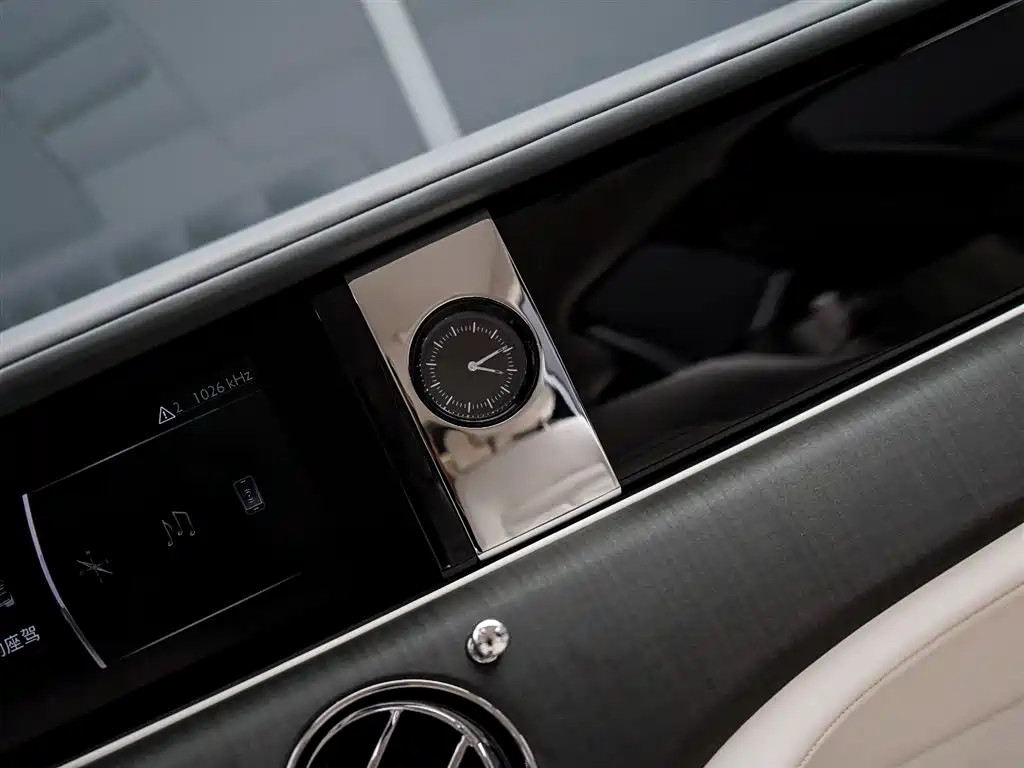 Ghost 2021 6.7T long wheelbase version купить на сайте DeffCars