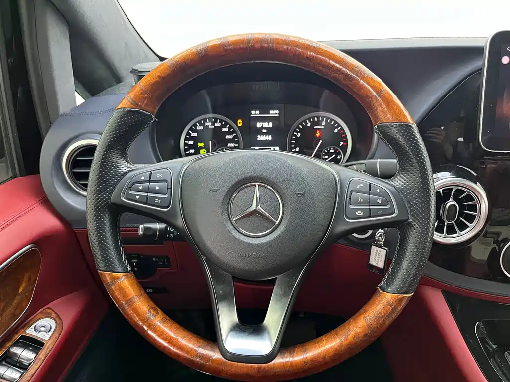 Vito 2018 2.0T Business Edition National V купить на сайте DeffCars