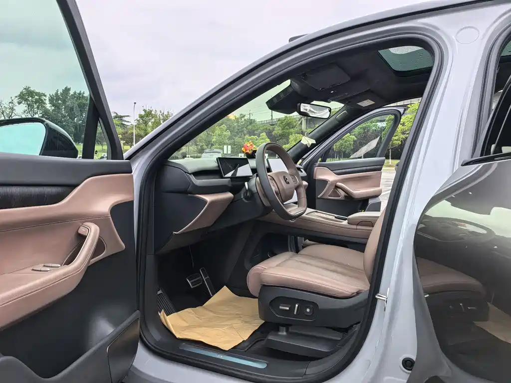 NIO ES8 2023 model 75kWh купить на сайте DeffCars