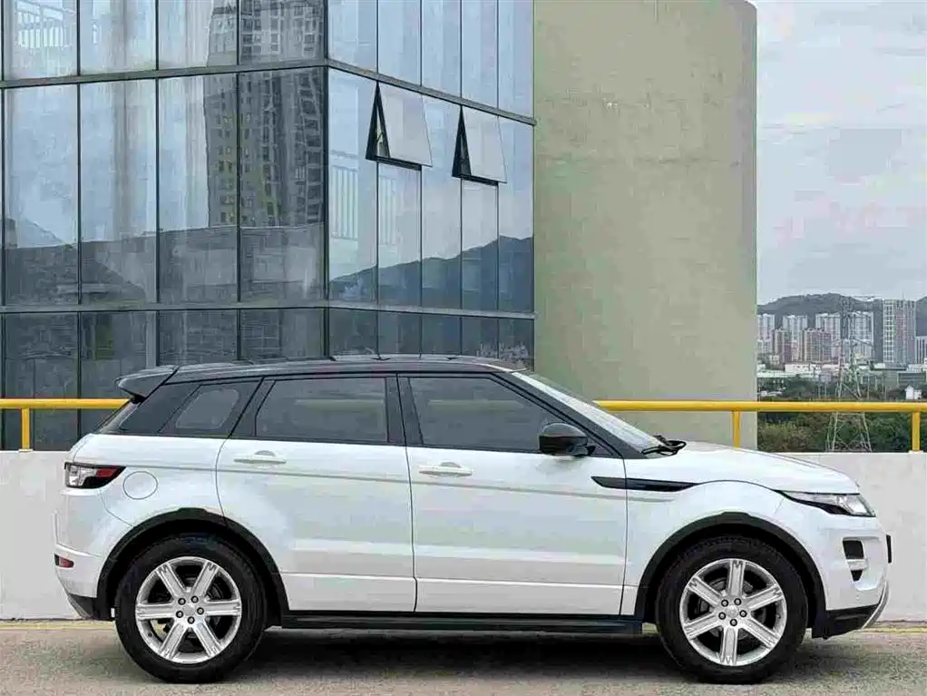 Range Rover Evoque 2015 2.0T five-door sharp version купить на сайте DeffCars