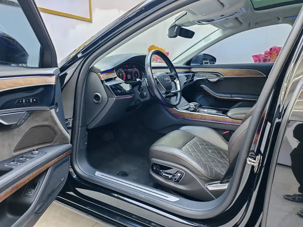 Audi A8 2021 A8L 50 TFSI quattro luxury model купить на сайте DeffCars