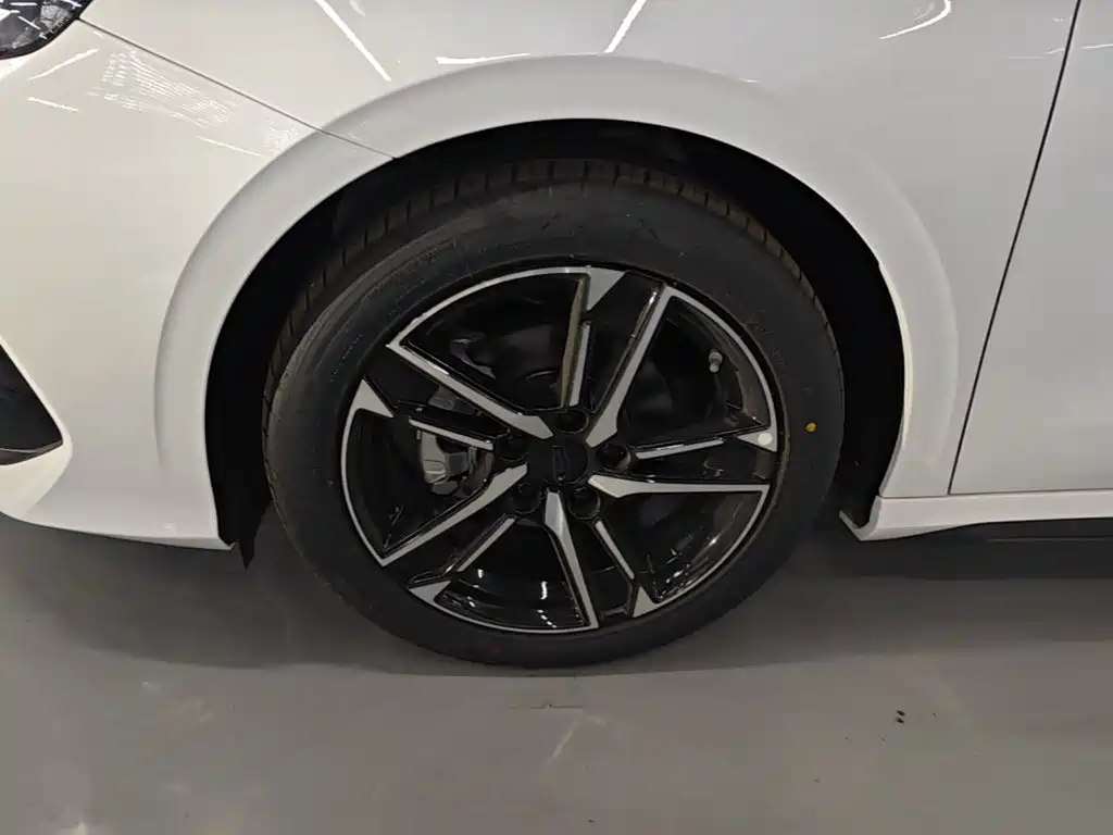 Binrui 2024 Binrui COOL 1.5T DCT Dragon Edition купить на сайте DeffCars