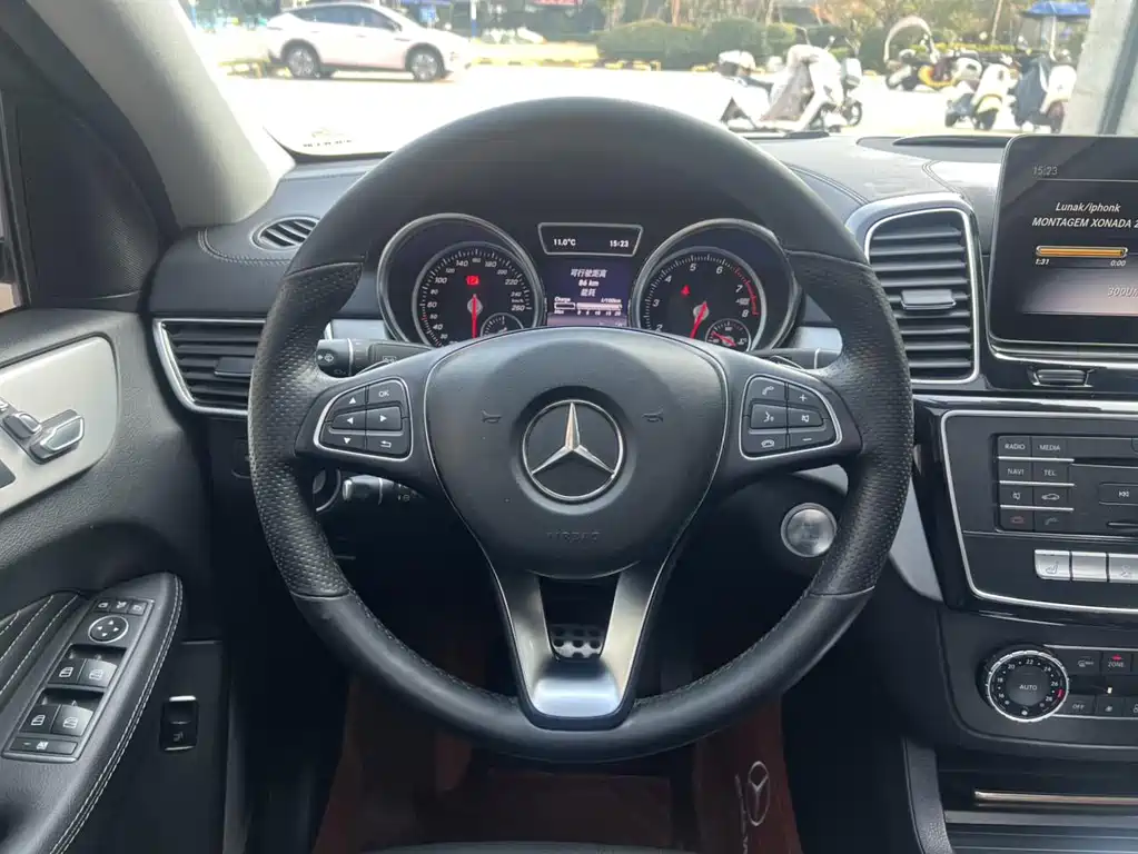 Mercedes-Benz GLE Coupe 2017 GLE 320 4MATIC Coupe SUV купить на сайте DeffCars