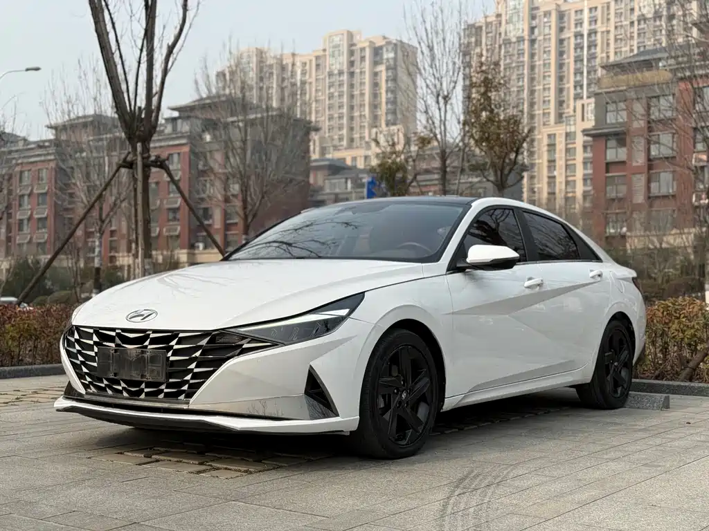 Elantra 2021 1.5L CVT LUX Premium Edition купить на сайте DeffCars