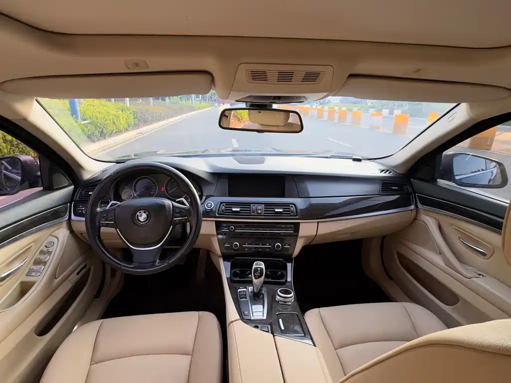 BMW 5 Series 2013 535Li Leading купить на сайте DeffCars