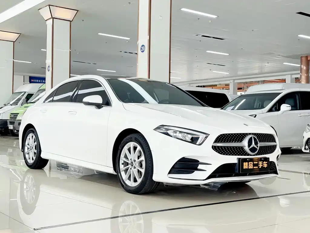 Mercedes-Benz A-Class 2022 A 200 L Sports Sedan Fashionable купить на сайте DeffCars