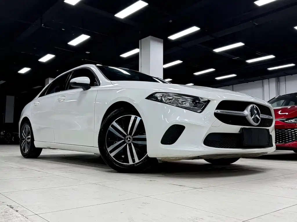 Mercedes-Benz A-Class 2022 A 180 L Sports Sedan купить на сайте DeffCars