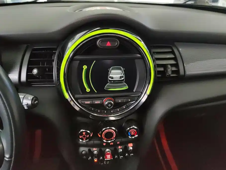 MINI 2016 1.5T COOPER купить на сайте DeffCars