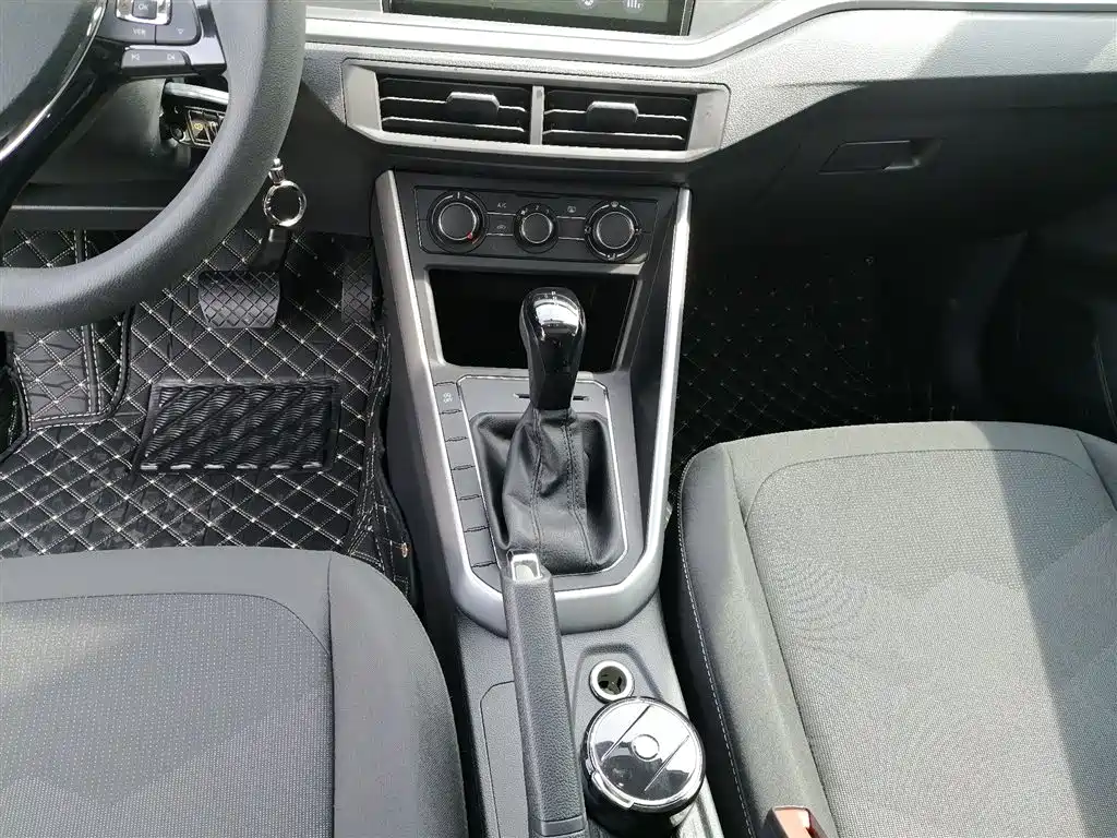Polo 2019 Plus 1.5L Automatic Panoramic Enjoyment Edition купить на сайте DeffCars