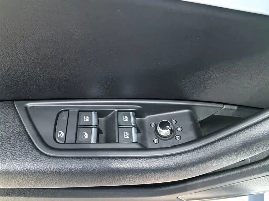 Audi A4L 2020 40 TFSI luxury and dynamic model купить на сайте DeffCars