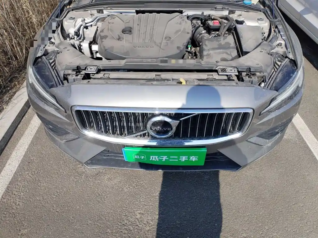 Volvo S60 2022 B4 Zhiyi Luxury Edition купить на сайте DeffCars