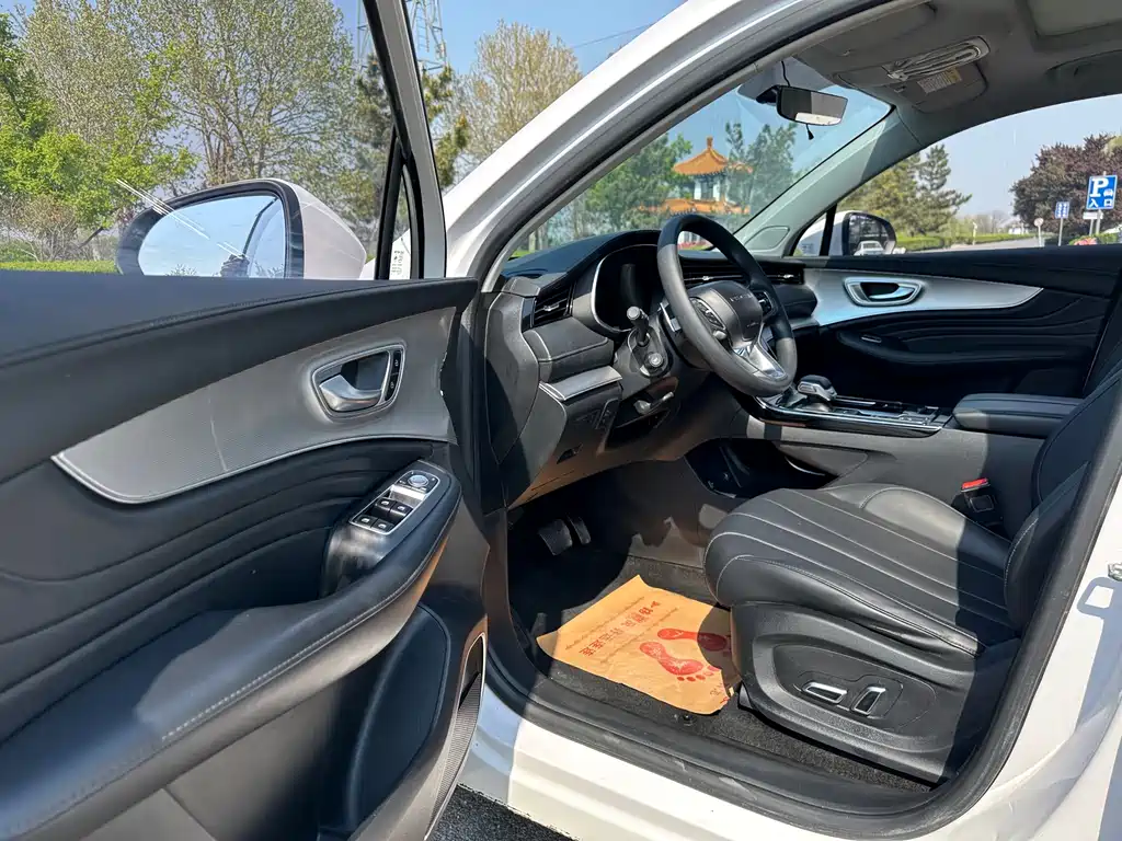 Roewe RX5 MAX 2019 300TGI Automatic 4G Internet Deluxe Edition купить на сайте DeffCars
