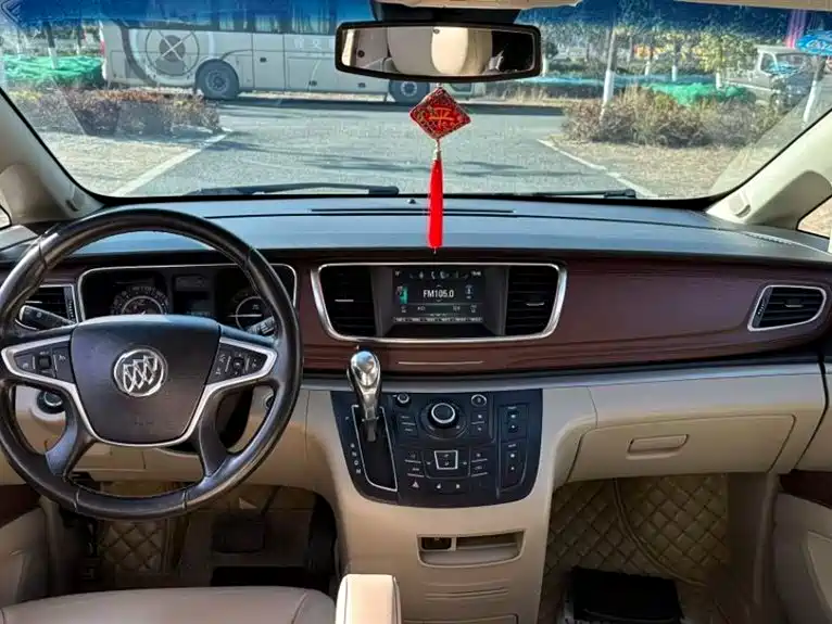 Buick GL8 2017 25S luxury model National V купить на сайте DeffCars