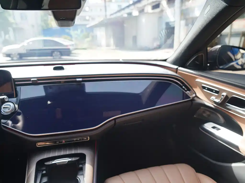 Mercedes-Benz E-Class 2024 E 300 L Luxury Model купить на сайте DeffCars