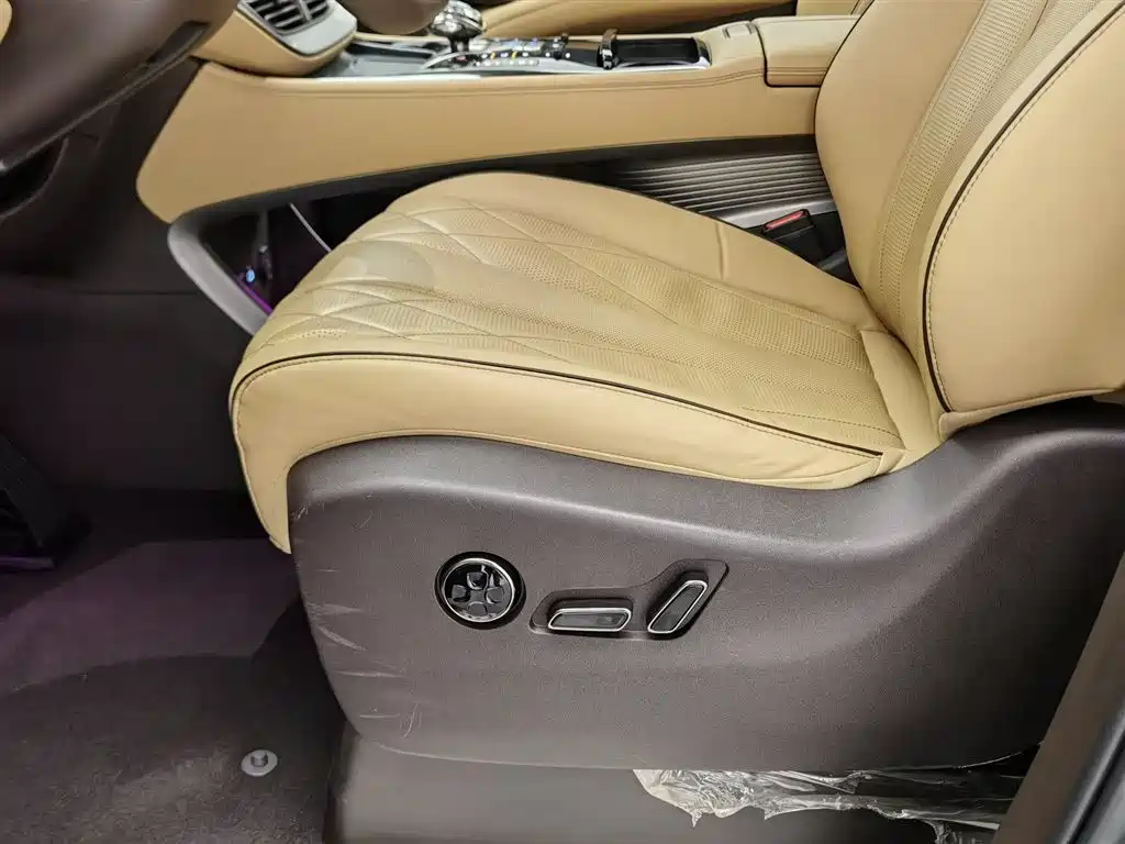 Denza D9 2024 DM-i 980 four-wheel drive premium model купить на сайте DeffCars