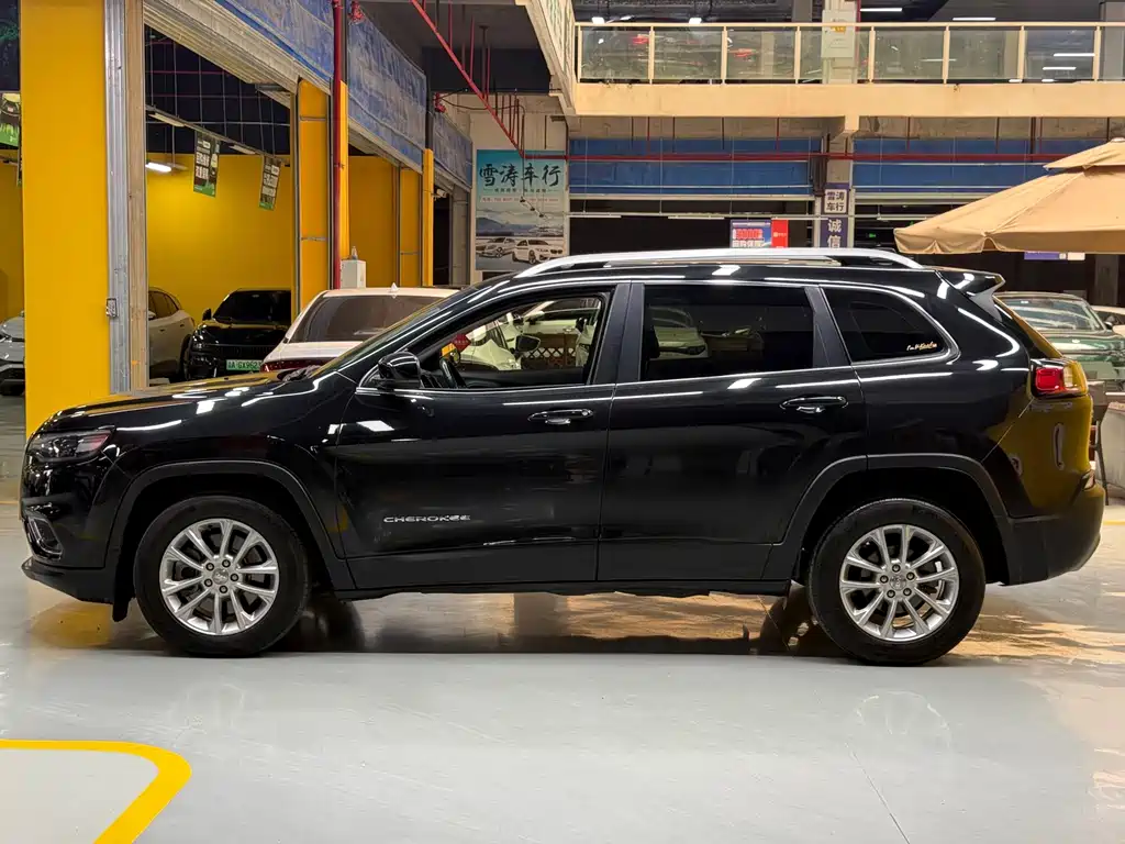 Liberty Light 2019 2.0T 2WD Intelligent Edition National V купить на сайте DeffCars