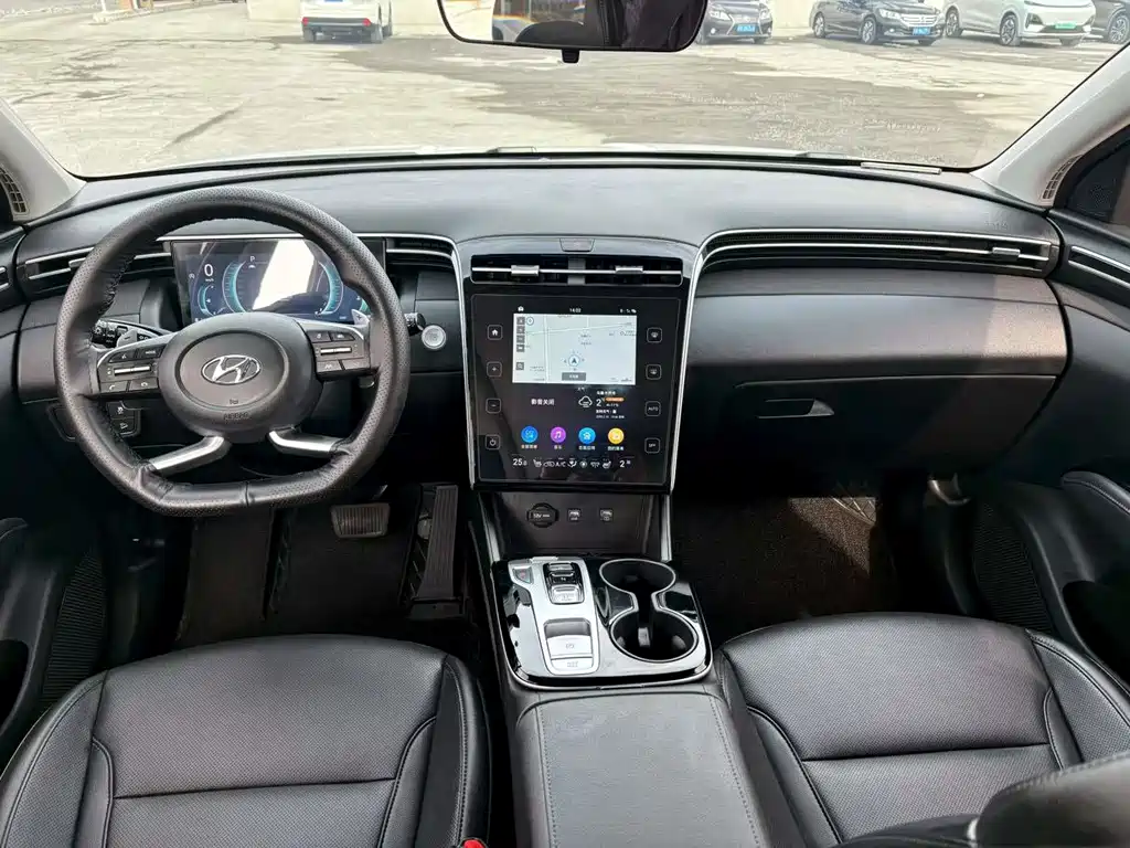 Tucson 2023 Tucson L 1.5T automatic two-wheel drive LUX N Line premium version купить на сайте DeffCars