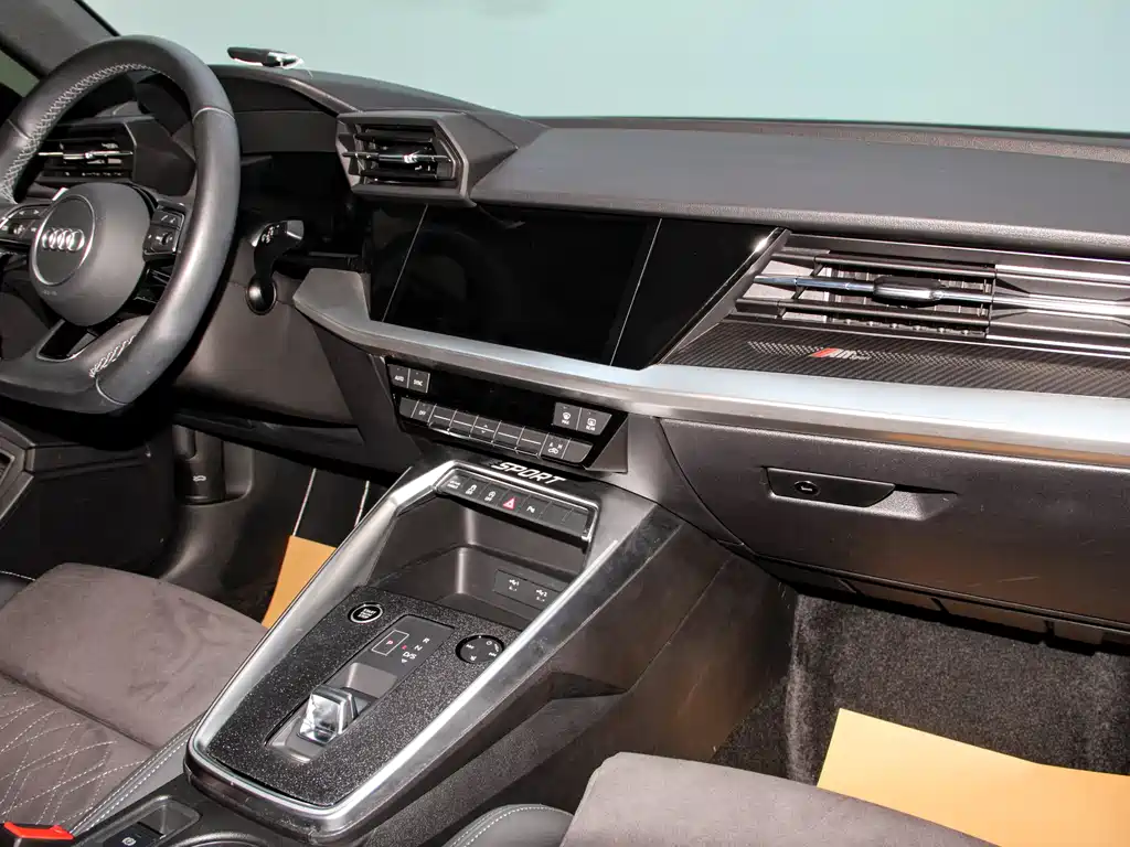 Audi A3 2024 Sportback 35 TFSI luxury sports model купить на сайте DeffCars