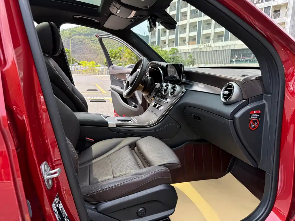 Mercedes-Benz GLC 2020 facelift GLC 260 L 4MATIC luxury model купить на сайте DeffCars