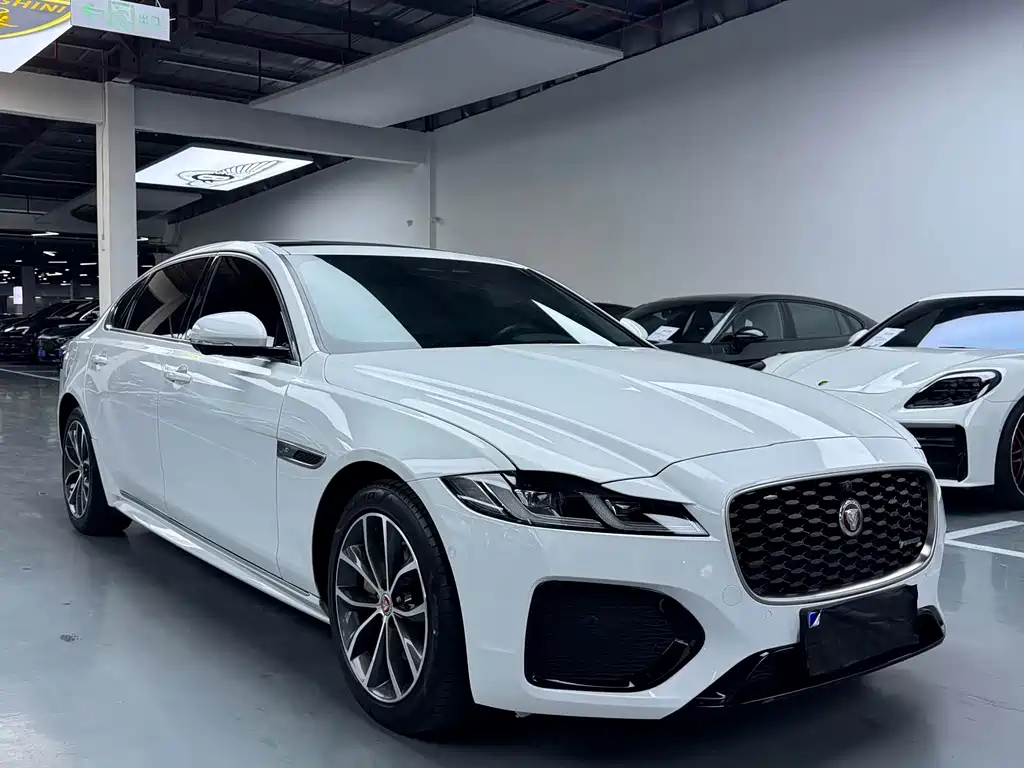 Jaguar XFL 2023 XFL 2.0T P250 two-wheel drive elite sports version купить на сайте DeffCars