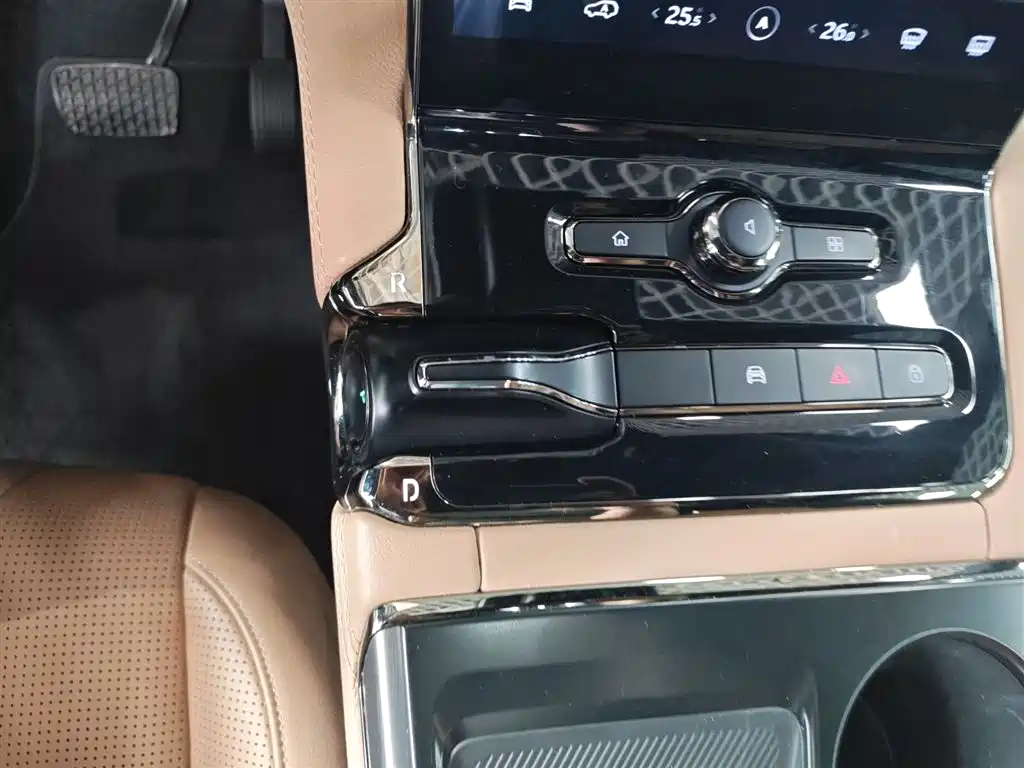 NIO ES8 2020 415KM six-seater version купить на сайте DeffCars