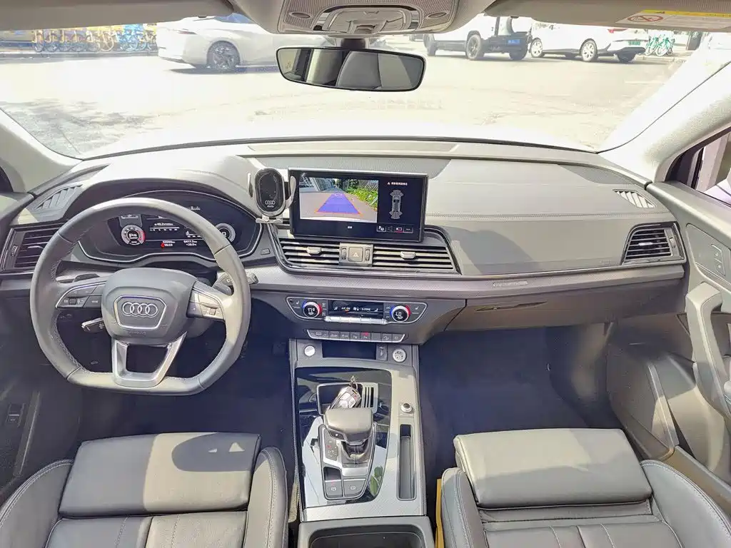 Audi Q5L 2022 40T luxury and dynamic model купить на сайте DeffCars