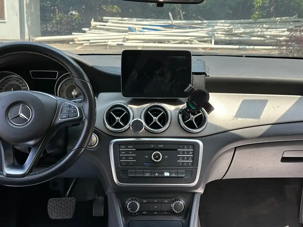 Mercedes-Benz GLA 2016 GLA 200 Dynamic купить на сайте DeffCars