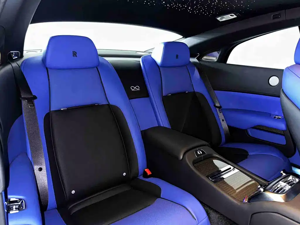 Phantom 2018 6.6T Black Badge купить на сайте DeffCars