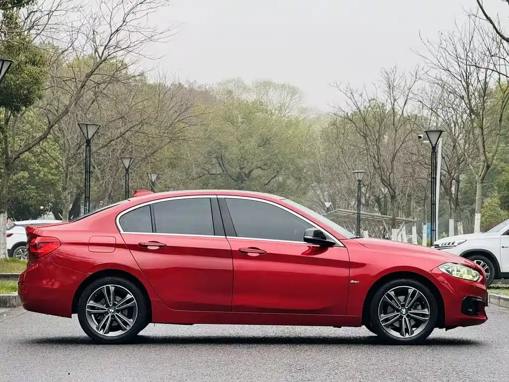 BMW 1 Series 2017 118i Sports купить на сайте DeffCars