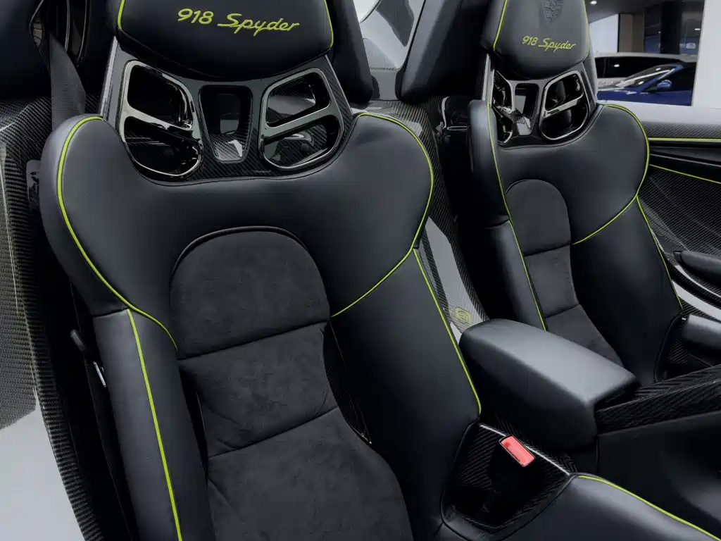 918 Spyder 2014 4.6L купить на сайте DeffCars