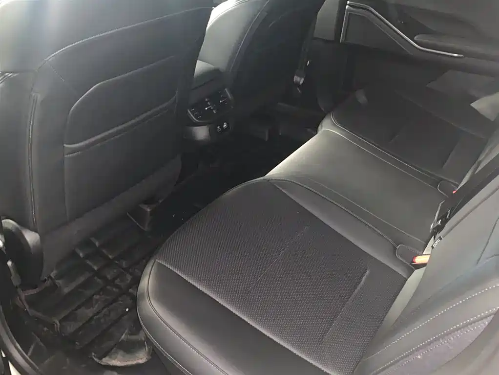 Haval H6 2024 1.5T two-wheel drive Ultra купить на сайте DeffCars