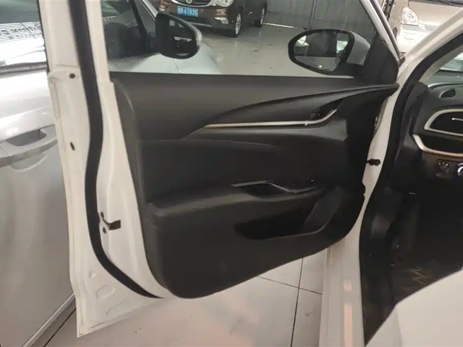 Yinglang 2021 1.3T automatic light hybrid aggressive model купить на сайте DeffCars