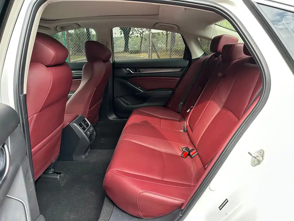 Accord 2022 260TURBO Magic Night Premium Edition купить на сайте DeffCars
