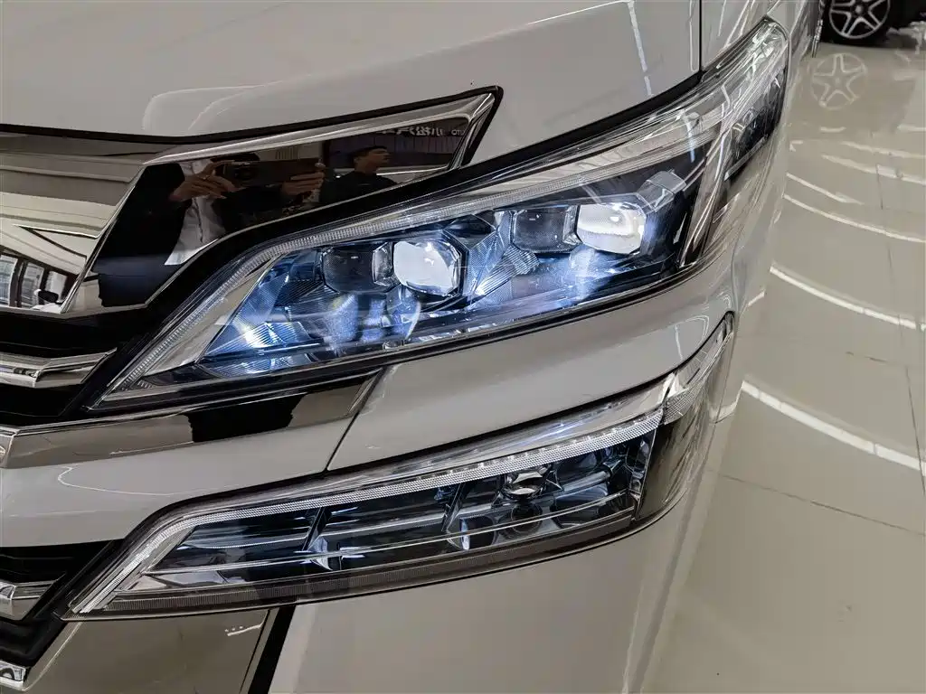 Wilfa 2020 Shuangqing 2.5L HV Premium Edition купить на сайте DeffCars