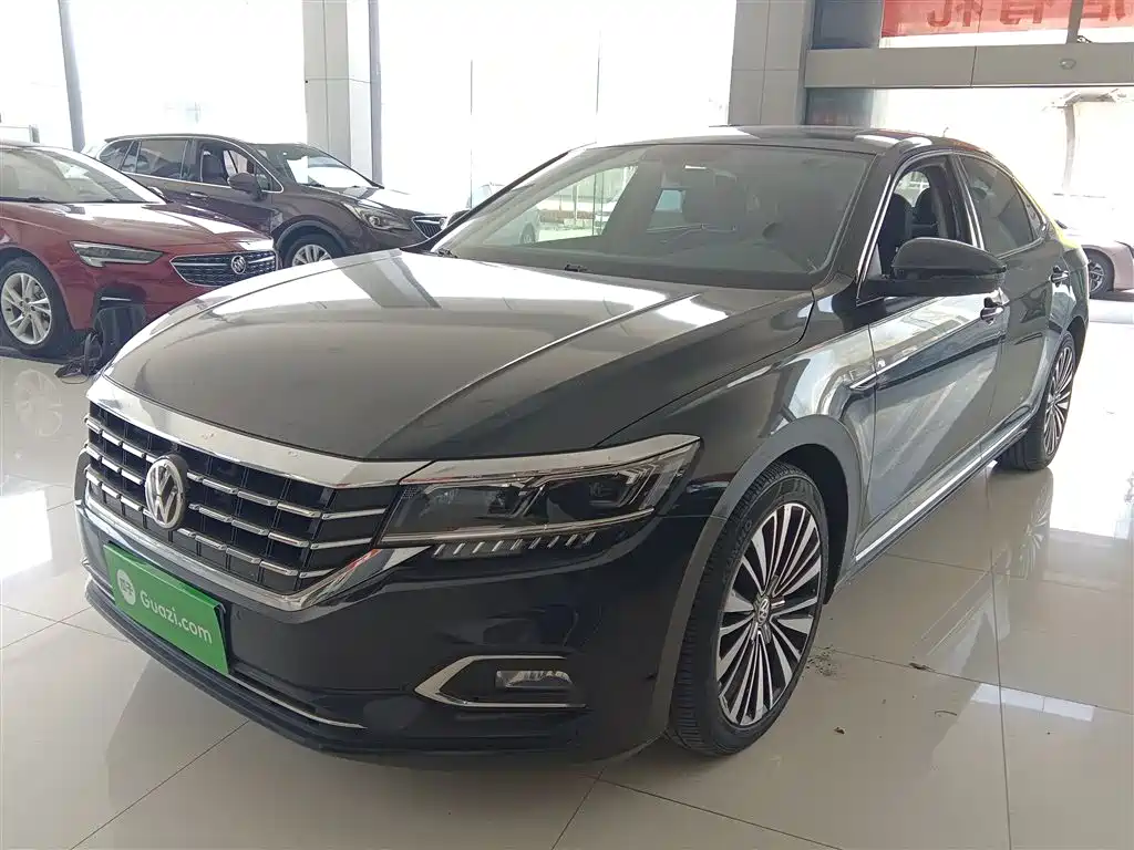 Passat 2019 330TSI Deluxe Edition National VI купить на сайте DeffCars