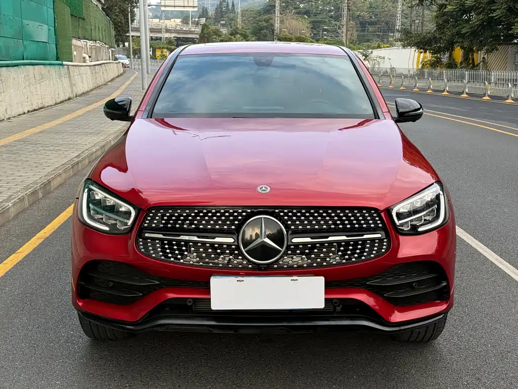 Mercedes-Benz GLC Coupe 2021 GLC 260 4MATIC Coupe SUV купить на сайте DeffCars