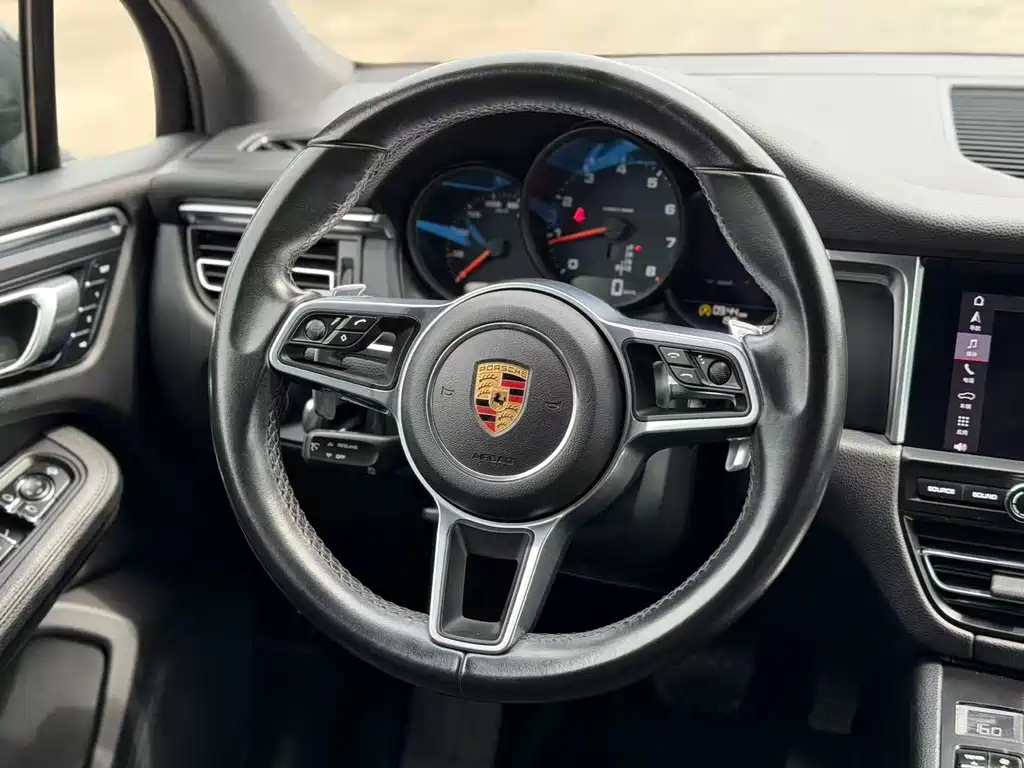 Macan 2018 Macan 2.0T купить на сайте DeffCars
