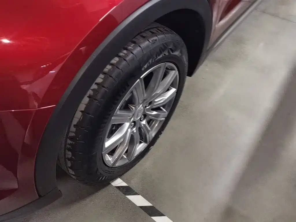 凯迪拉克XT4 2022款 28T 两驱豪华型 купить на сайте DeffCars