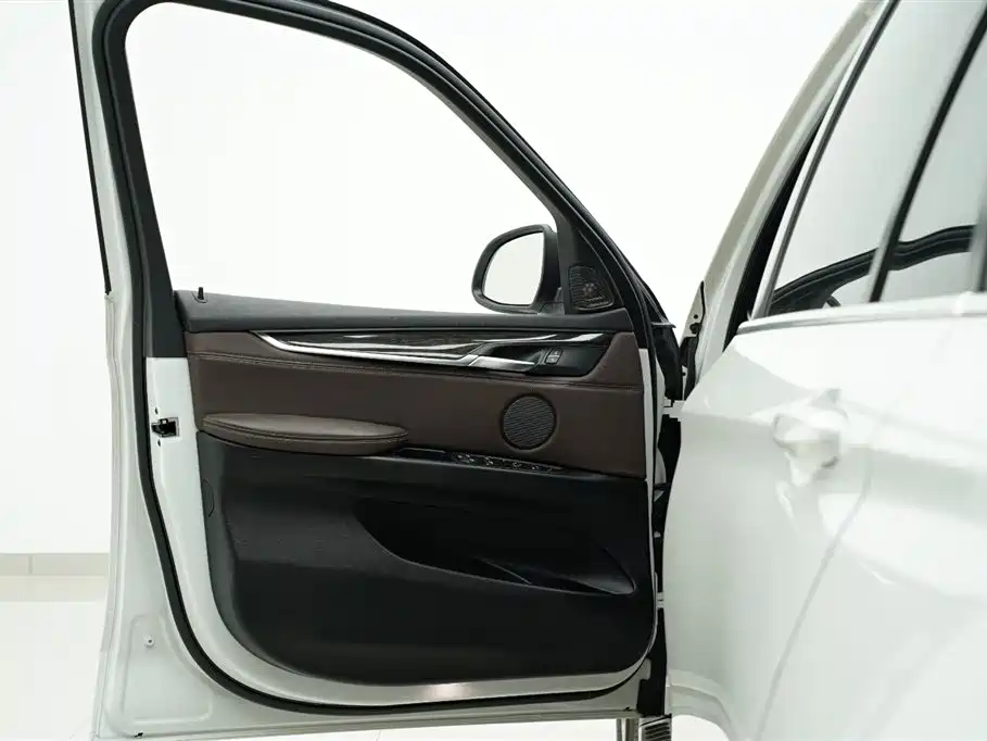 BMW X5 imported 2014 xDrive35i elegant model купить на сайте DeffCars