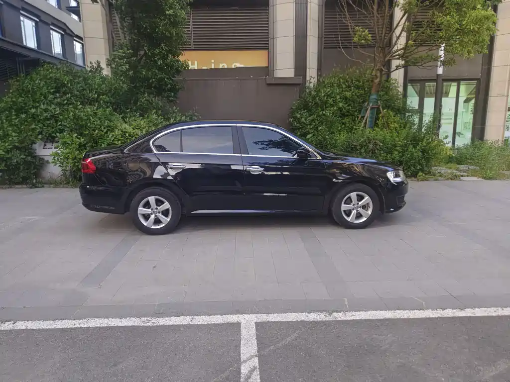 Lavida 2015 1.6L automatic fashion version купить на сайте DeffCars